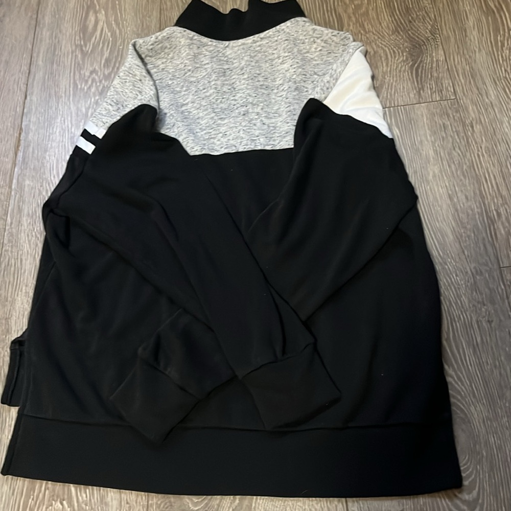 Victoria’s Secret Zip Up Sweater XS - Picture 6 of 6